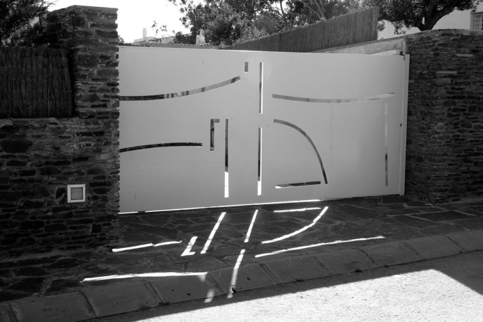 Puerta Villa Blanca-Cadaqués - Hierro corten (150 x 450 cm)