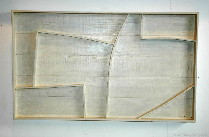 Estructura nacarada - Relieve de madera pintado al óleo ( 100 x 140 x 10 cm)
